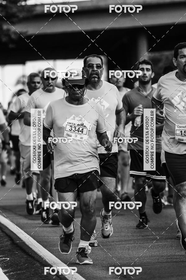 Buy your photos of the eventFotos de Corrida em Preto & Branco on Fotop