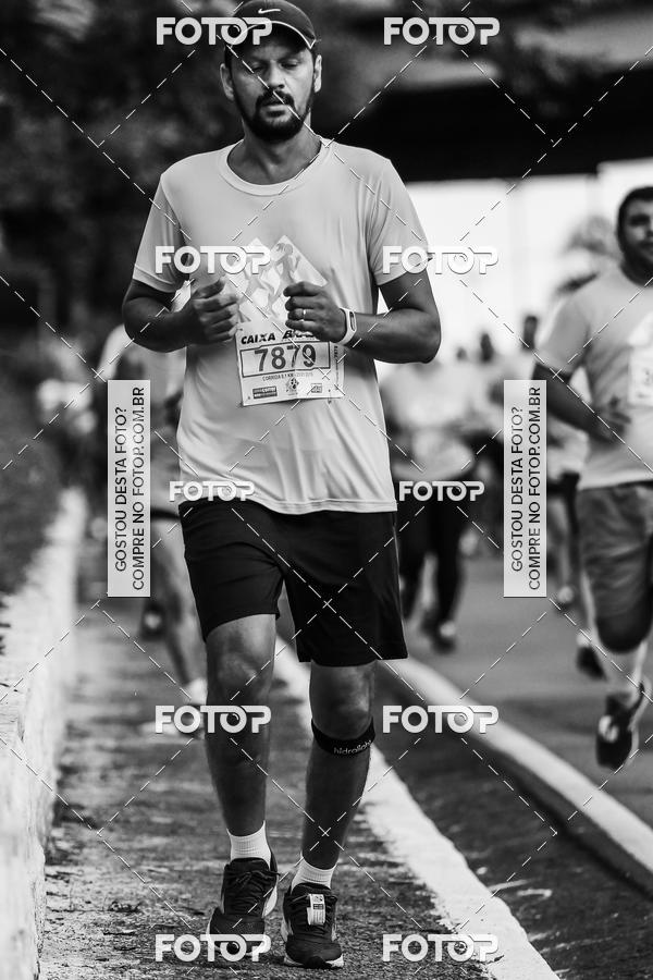 Buy your photos of the eventFotos de Corrida em Preto & Branco on Fotop