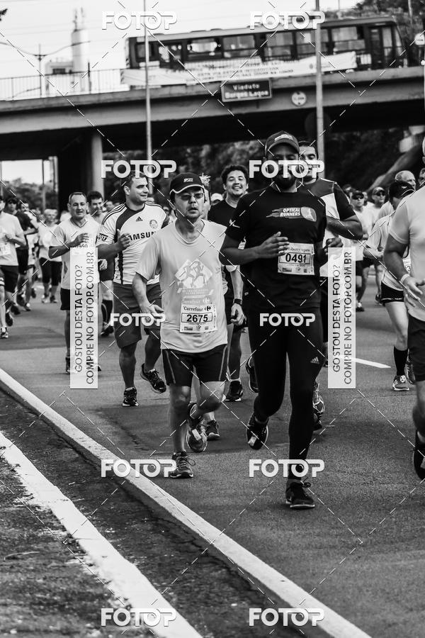 Buy your photos of the eventFotos de Corrida em Preto & Branco on Fotop