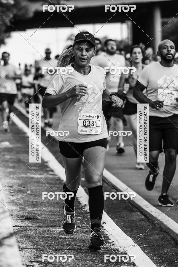 Buy your photos of the eventFotos de Corrida em Preto & Branco on Fotop