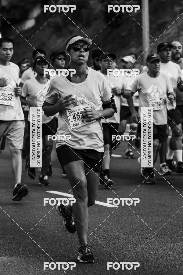 Buy your photos of the eventFotos de Corrida em Preto & Branco on Fotop