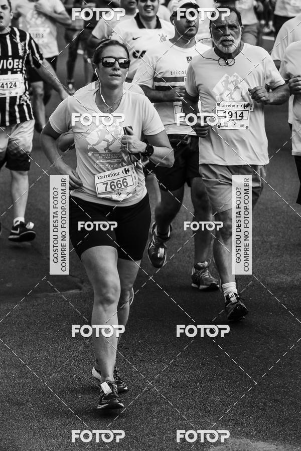 Buy your photos of the eventFotos de Corrida em Preto & Branco on Fotop
