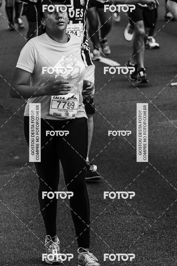 Buy your photos of the eventFotos de Corrida em Preto & Branco on Fotop