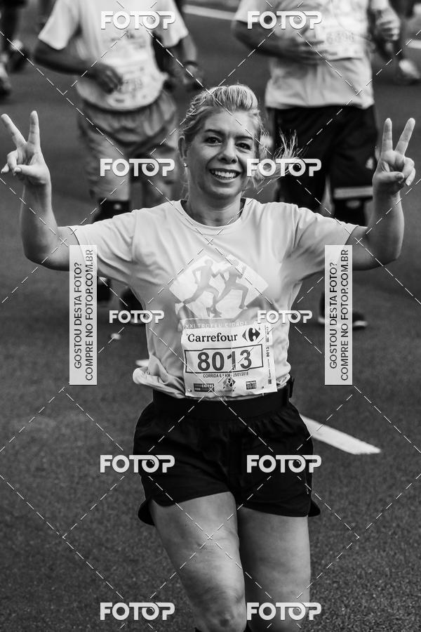Buy your photos of the eventFotos de Corrida em Preto & Branco on Fotop