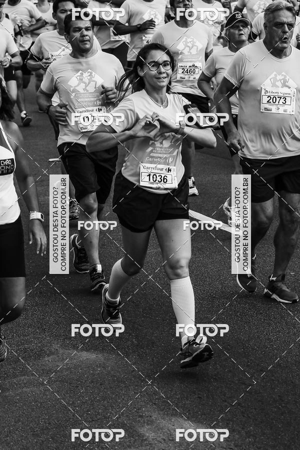 Buy your photos of the eventFotos de Corrida em Preto & Branco on Fotop