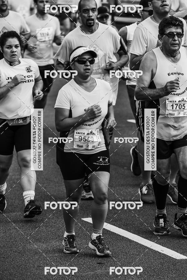 Buy your photos of the eventFotos de Corrida em Preto & Branco on Fotop