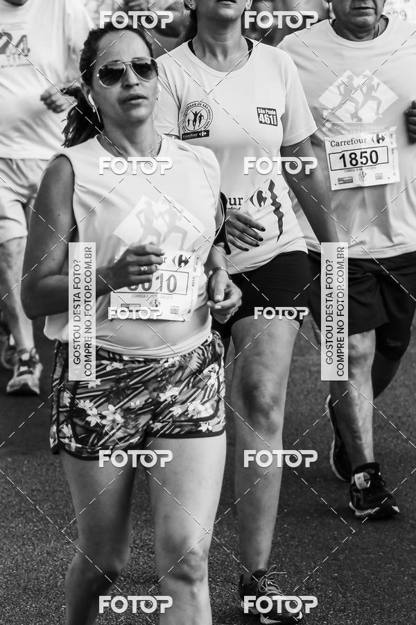 Buy your photos of the eventFotos de Corrida em Preto & Branco on Fotop