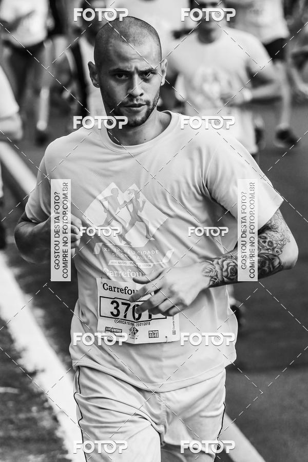 Buy your photos of the eventFotos de Corrida em Preto & Branco on Fotop