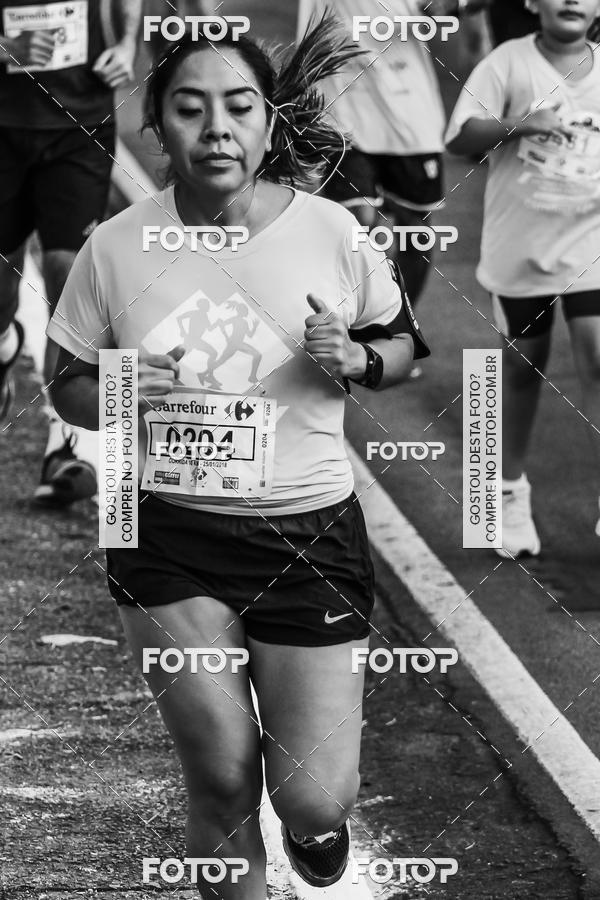 Buy your photos of the eventFotos de Corrida em Preto & Branco on Fotop