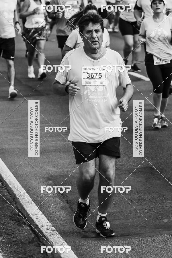 Buy your photos of the eventFotos de Corrida em Preto & Branco on Fotop