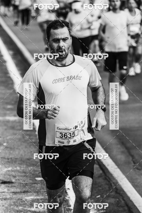 Buy your photos of the eventFotos de Corrida em Preto & Branco on Fotop
