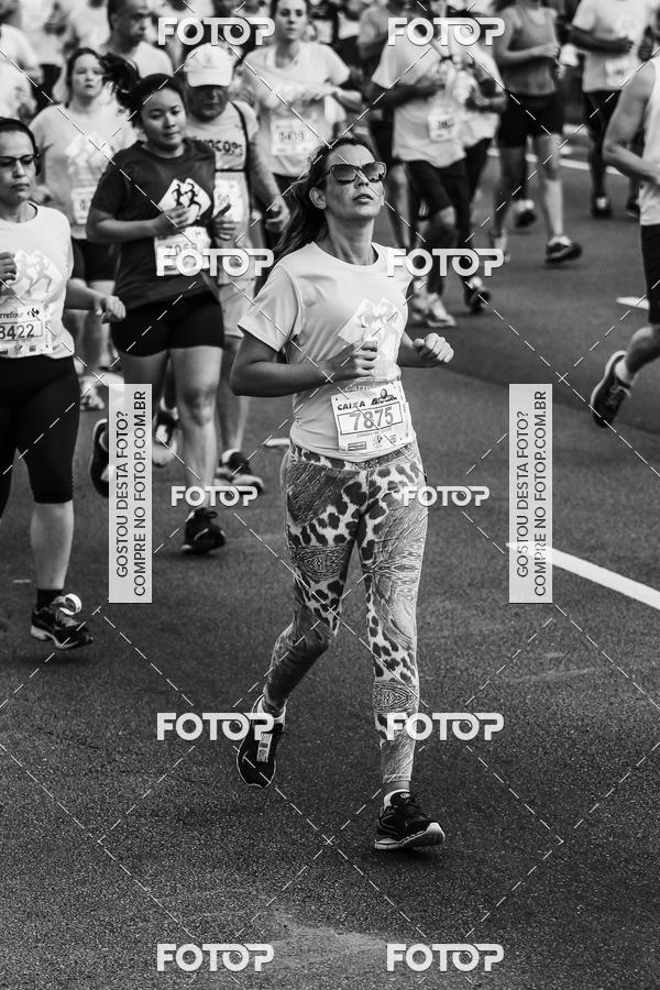 Buy your photos of the eventFotos de Corrida em Preto & Branco on Fotop