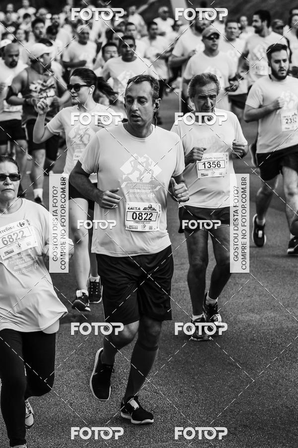 Buy your photos of the eventFotos de Corrida em Preto & Branco on Fotop