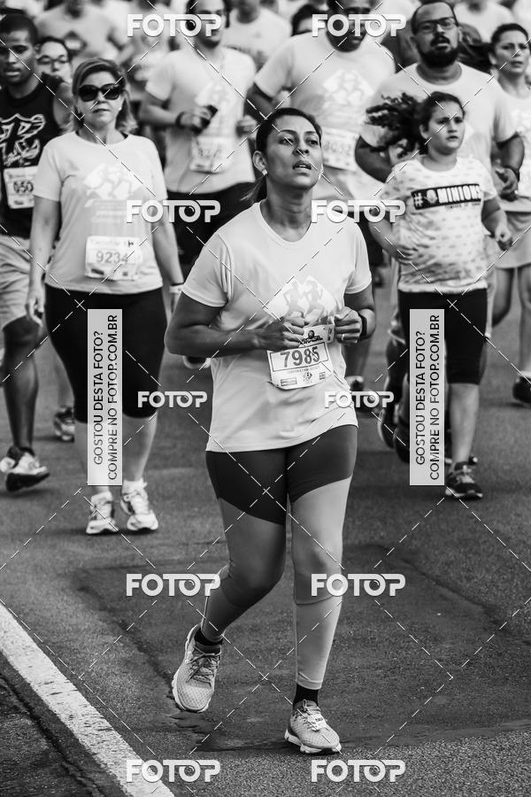 Buy your photos of the eventFotos de Corrida em Preto & Branco on Fotop