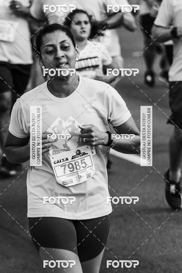 Buy your photos of the eventFotos de Corrida em Preto & Branco on Fotop