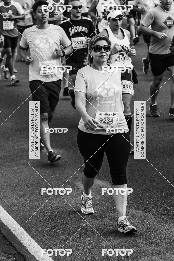 Buy your photos of the eventFotos de Corrida em Preto & Branco on Fotop