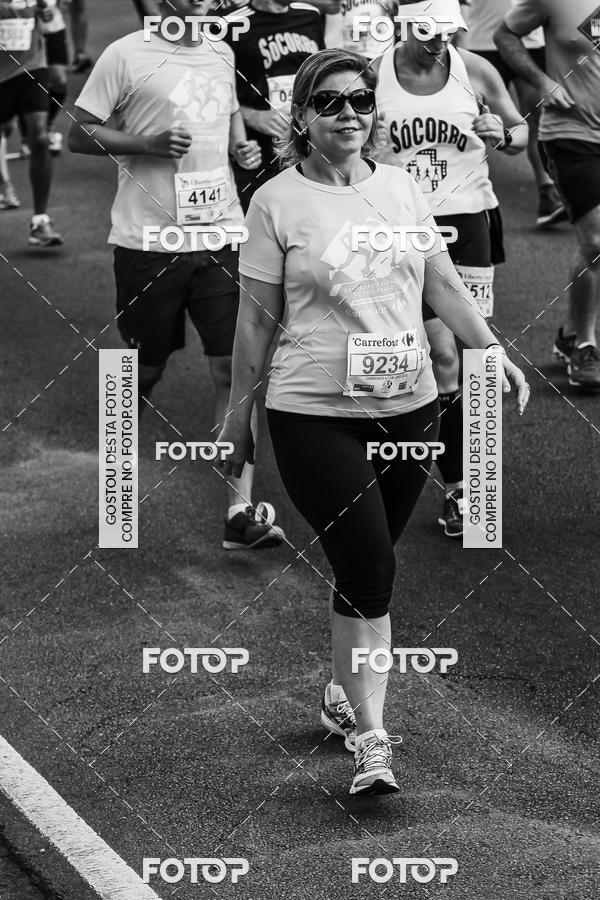Buy your photos of the eventFotos de Corrida em Preto & Branco on Fotop