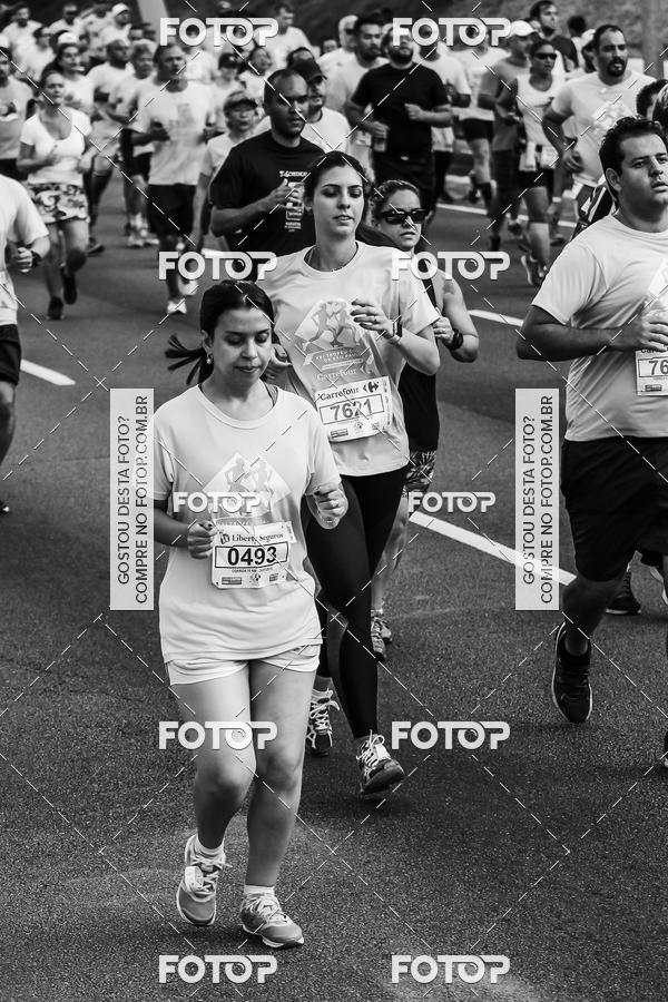 Buy your photos of the eventFotos de Corrida em Preto & Branco on Fotop