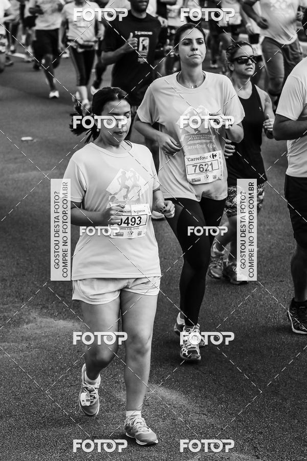 Buy your photos of the eventFotos de Corrida em Preto & Branco on Fotop