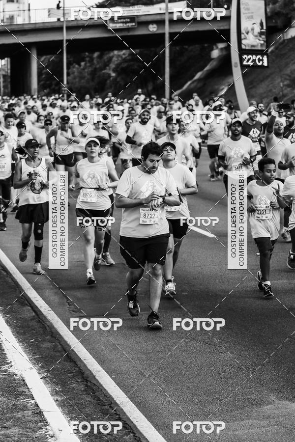 Buy your photos of the eventFotos de Corrida em Preto & Branco on Fotop