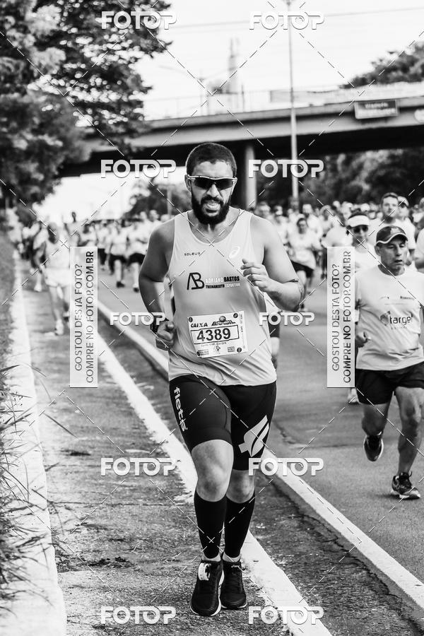 Buy your photos of the eventFotos de Corrida em Preto & Branco on Fotop