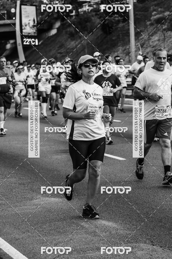 Buy your photos of the eventFotos de Corrida em Preto & Branco on Fotop
