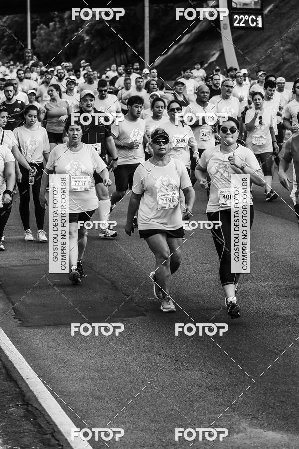 Buy your photos of the eventFotos de Corrida em Preto & Branco on Fotop