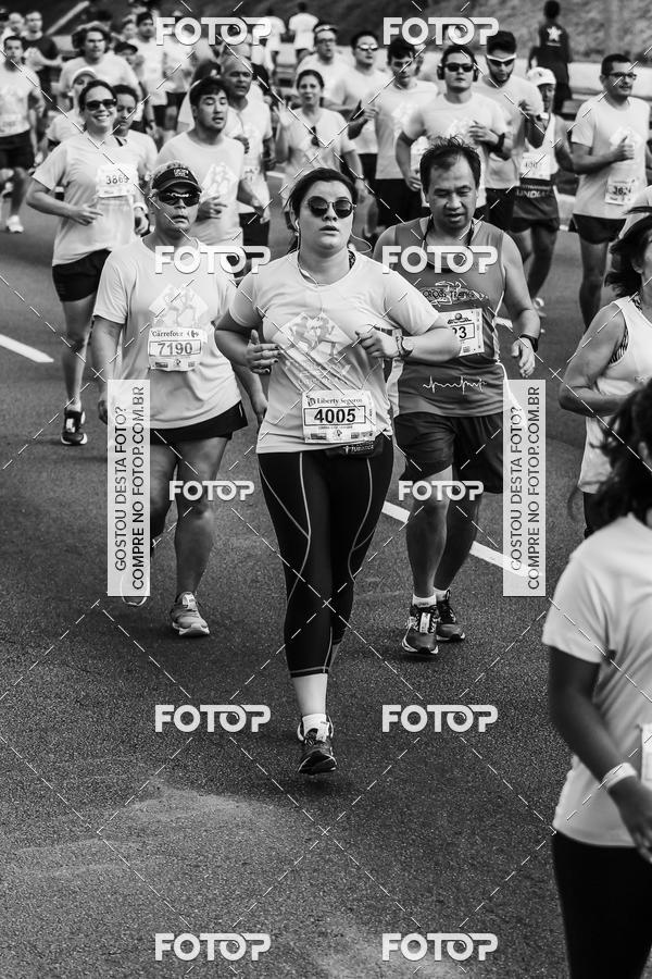 Buy your photos of the eventFotos de Corrida em Preto & Branco on Fotop