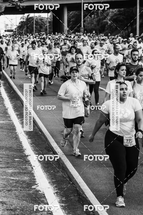 Buy your photos of the eventFotos de Corrida em Preto & Branco on Fotop