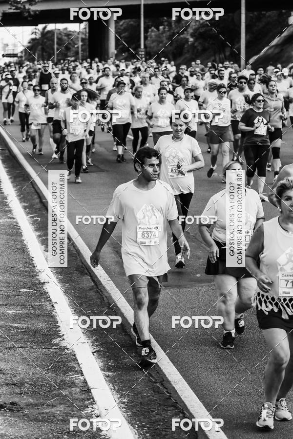 Buy your photos of the eventFotos de Corrida em Preto & Branco on Fotop