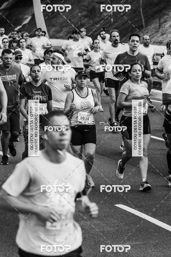 Buy your photos of the eventFotos de Corrida em Preto & Branco on Fotop