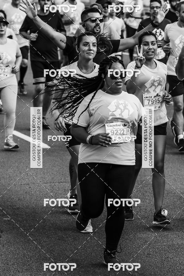 Buy your photos of the eventFotos de Corrida em Preto & Branco on Fotop