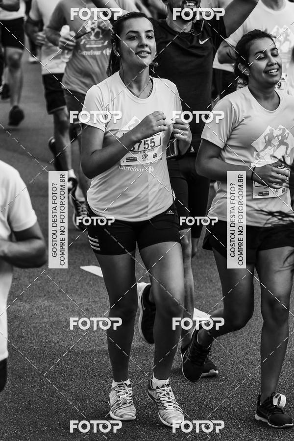 Buy your photos of the eventFotos de Corrida em Preto & Branco on Fotop