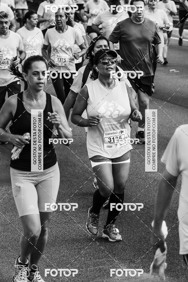 Buy your photos of the eventFotos de Corrida em Preto & Branco on Fotop