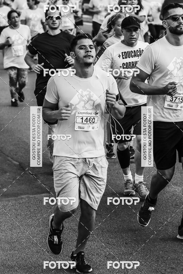 Buy your photos of the eventFotos de Corrida em Preto & Branco on Fotop