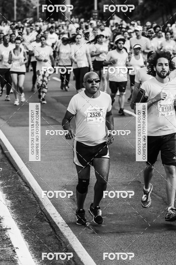 Buy your photos of the eventFotos de Corrida em Preto & Branco on Fotop