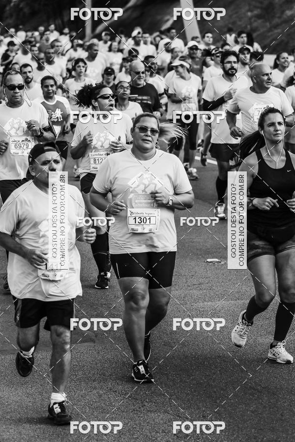 Buy your photos of the eventFotos de Corrida em Preto & Branco on Fotop
