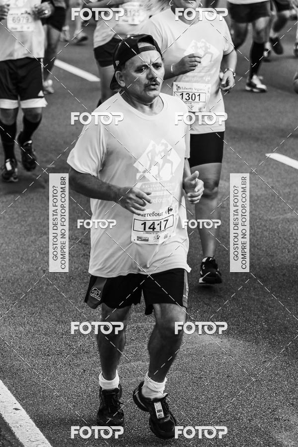 Buy your photos of the eventFotos de Corrida em Preto & Branco on Fotop