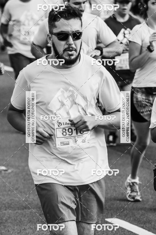 Buy your photos of the eventFotos de Corrida em Preto & Branco on Fotop