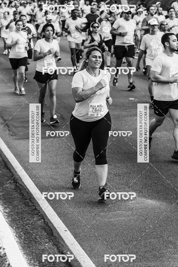 Buy your photos of the eventFotos de Corrida em Preto & Branco on Fotop