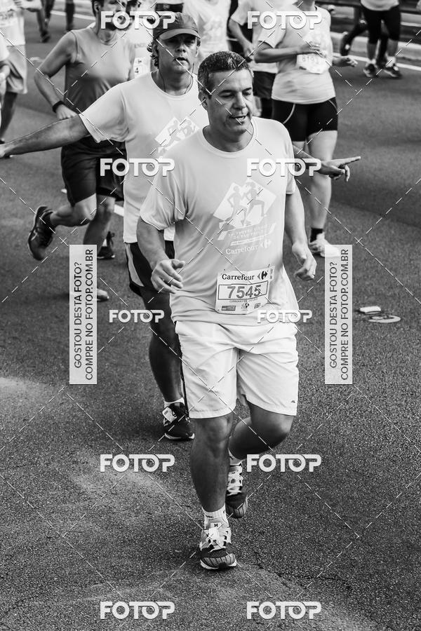 Buy your photos of the eventFotos de Corrida em Preto & Branco on Fotop