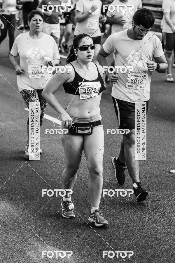 Buy your photos of the eventFotos de Corrida em Preto & Branco on Fotop