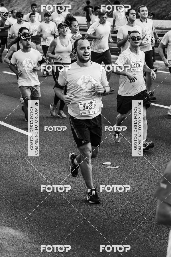 Buy your photos of the eventFotos de Corrida em Preto & Branco on Fotop