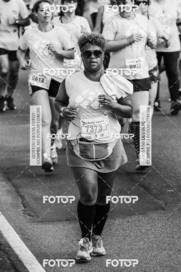 Buy your photos of the eventFotos de Corrida em Preto & Branco on Fotop