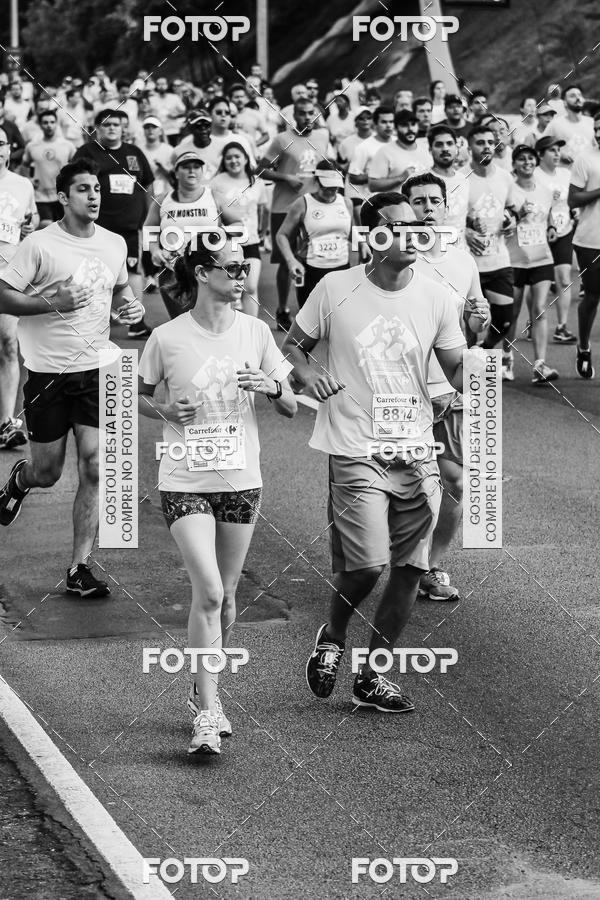 Buy your photos of the eventFotos de Corrida em Preto & Branco on Fotop