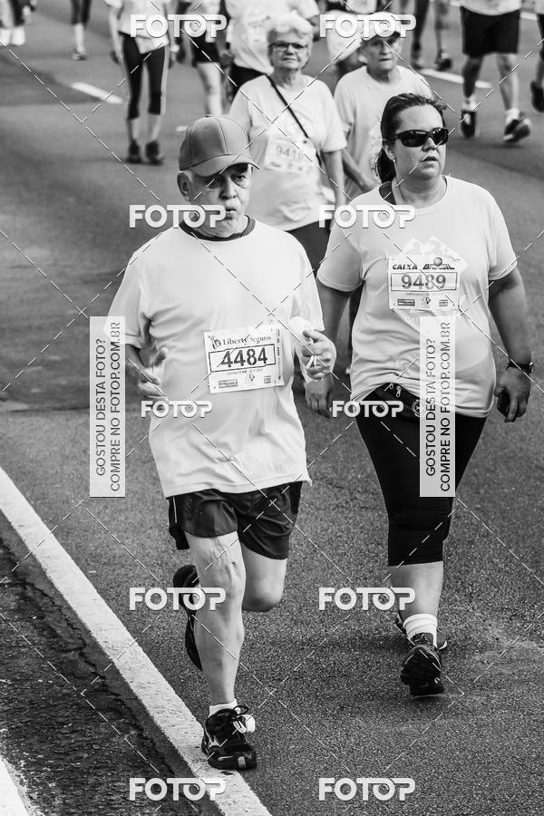 Buy your photos of the eventFotos de Corrida em Preto & Branco on Fotop