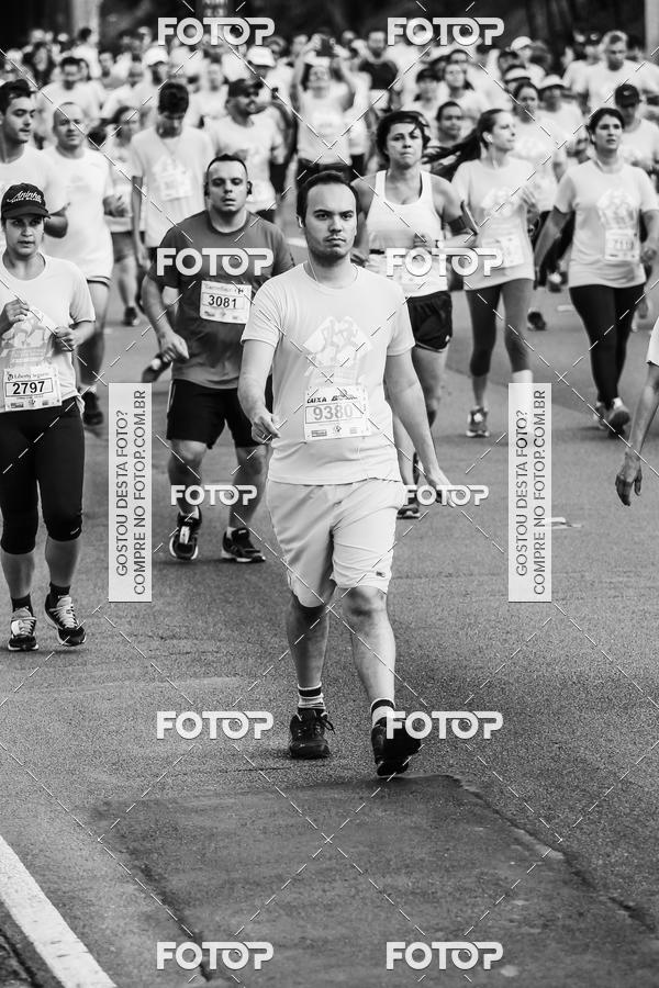 Buy your photos of the eventFotos de Corrida em Preto & Branco on Fotop