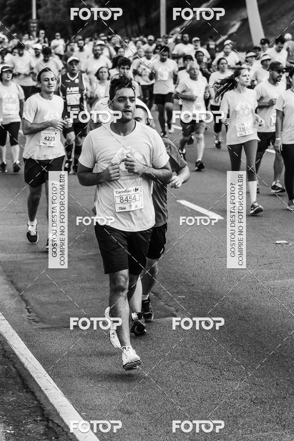 Buy your photos of the eventFotos de Corrida em Preto & Branco on Fotop