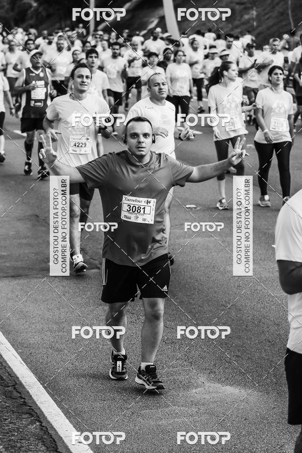 Buy your photos of the eventFotos de Corrida em Preto & Branco on Fotop