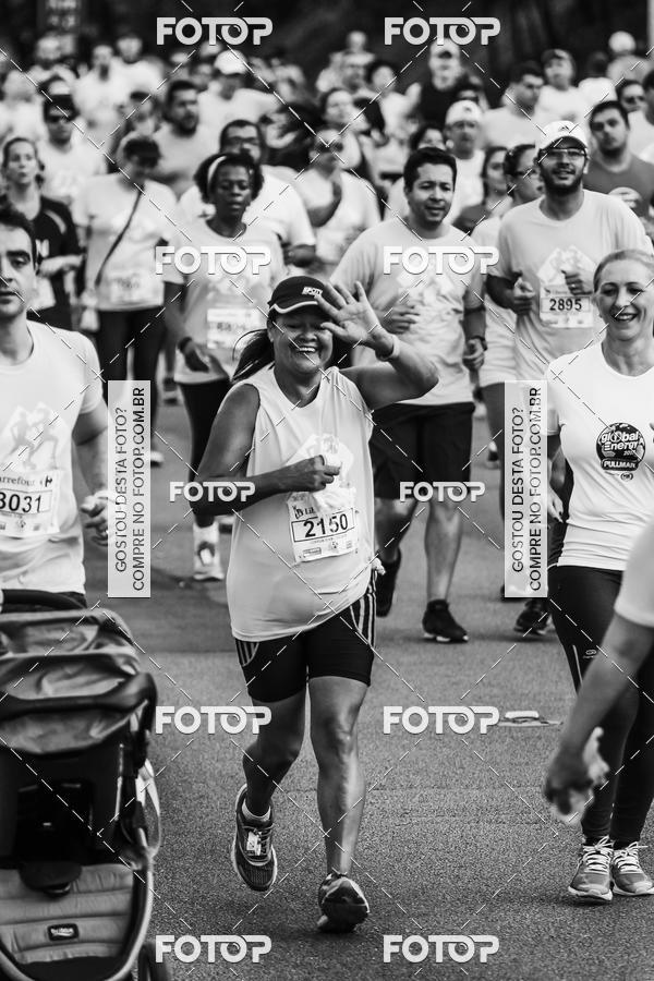 Buy your photos of the eventFotos de Corrida em Preto & Branco on Fotop
